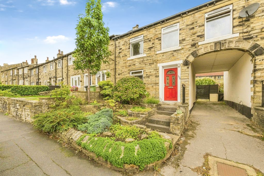Property photo 1 of 16