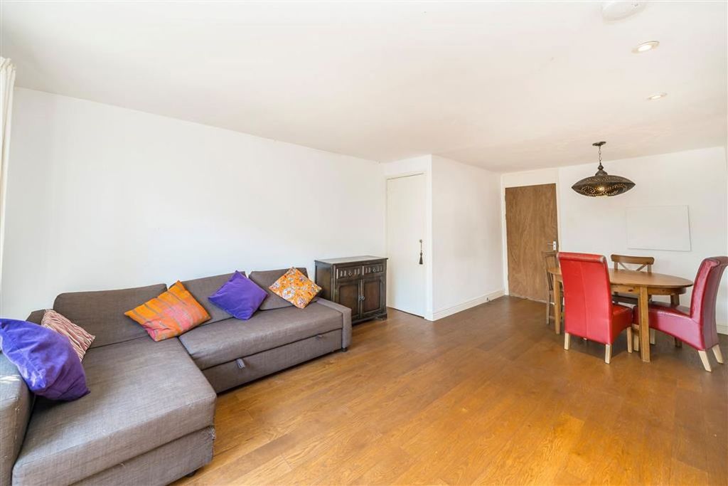 Property photo 3 of 7