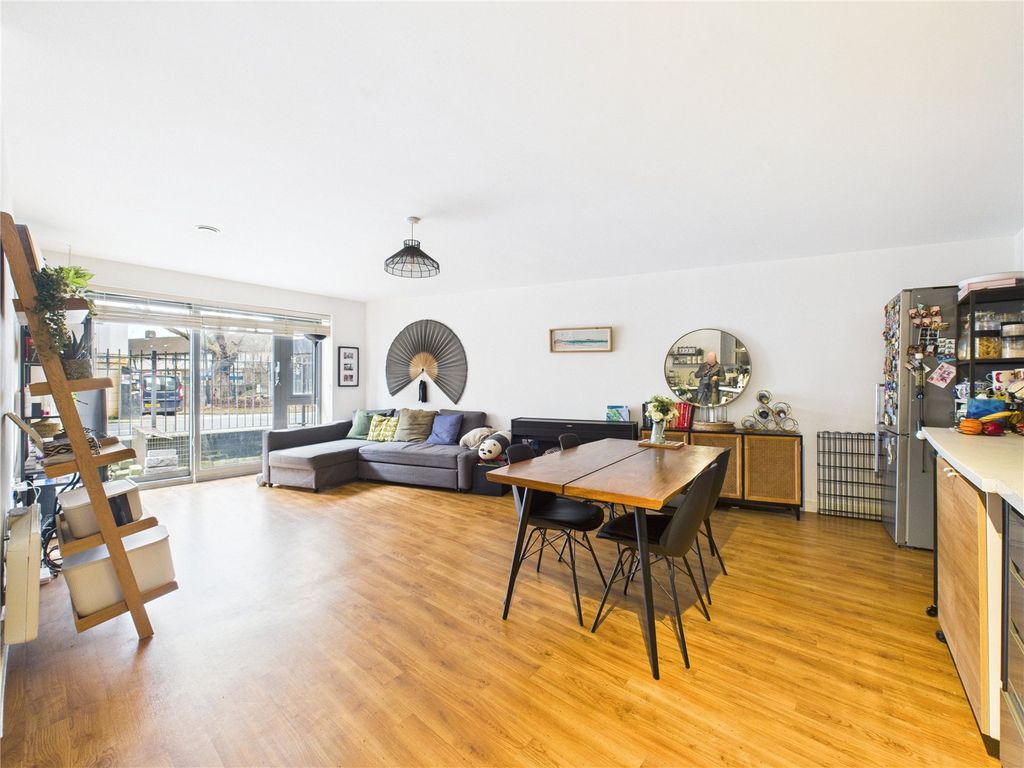 Property photo 3 of 12 Picture No. 03