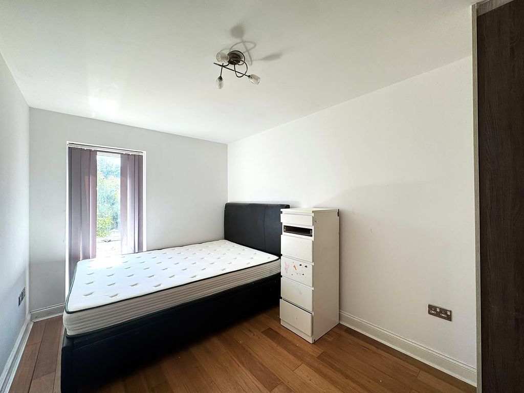 Property photo 2 of 9 Flat 34 Tristan Court (1)