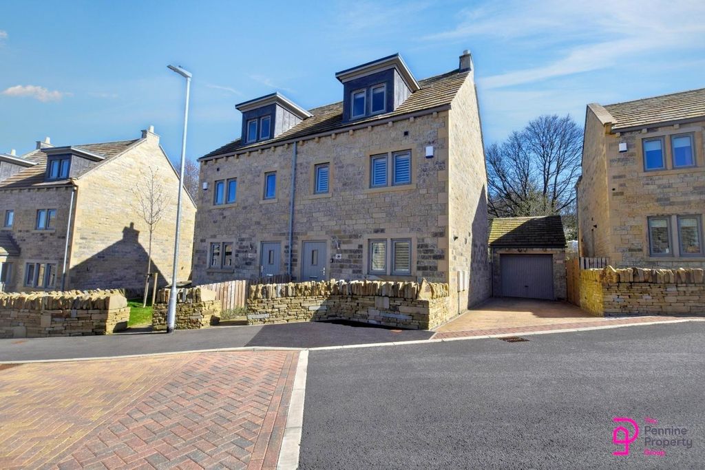 Property photo 1 of 19 4Phlkryqd027C2S33Xxybw.Jpg