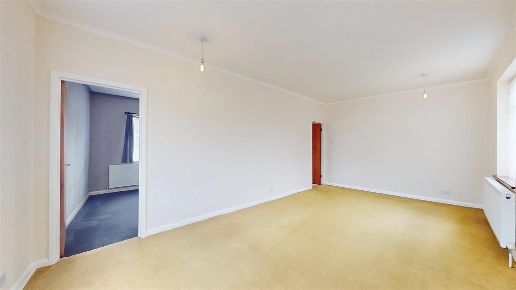 Property photo 2 of 13 P4.Jpg