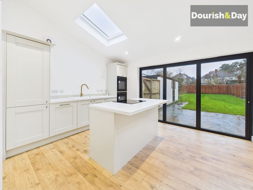 Property photo 3 of 24