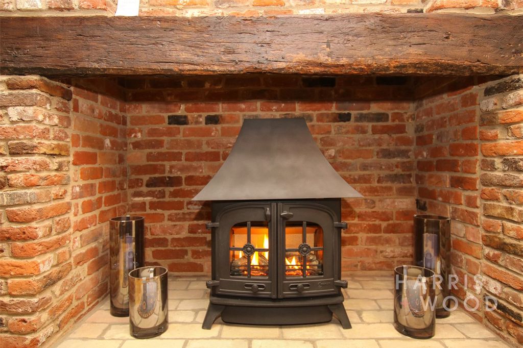 Property photo 2 of 28 Picture No. 17