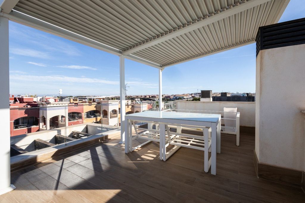 Property photo 3 of 31