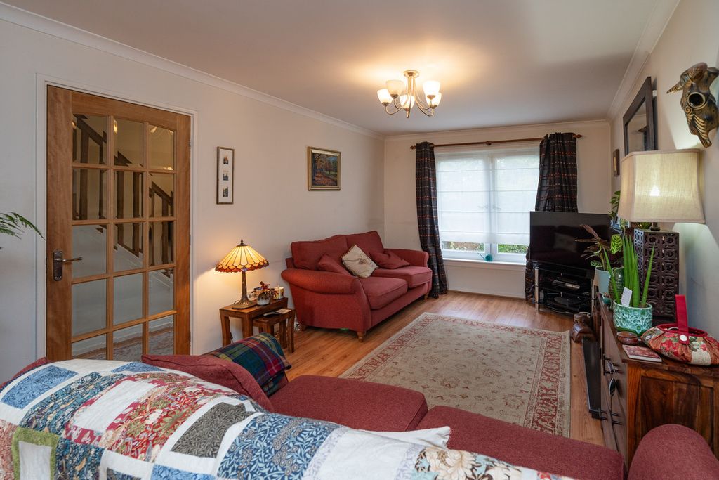 Property photo 2 of 35