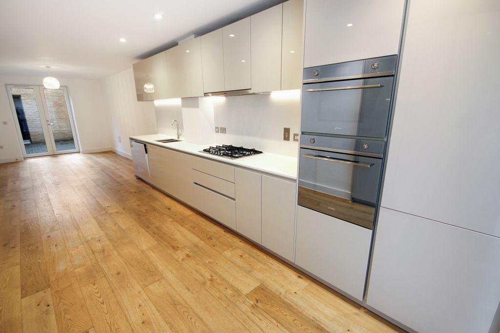 Property photo 2 of 15 Img_9249