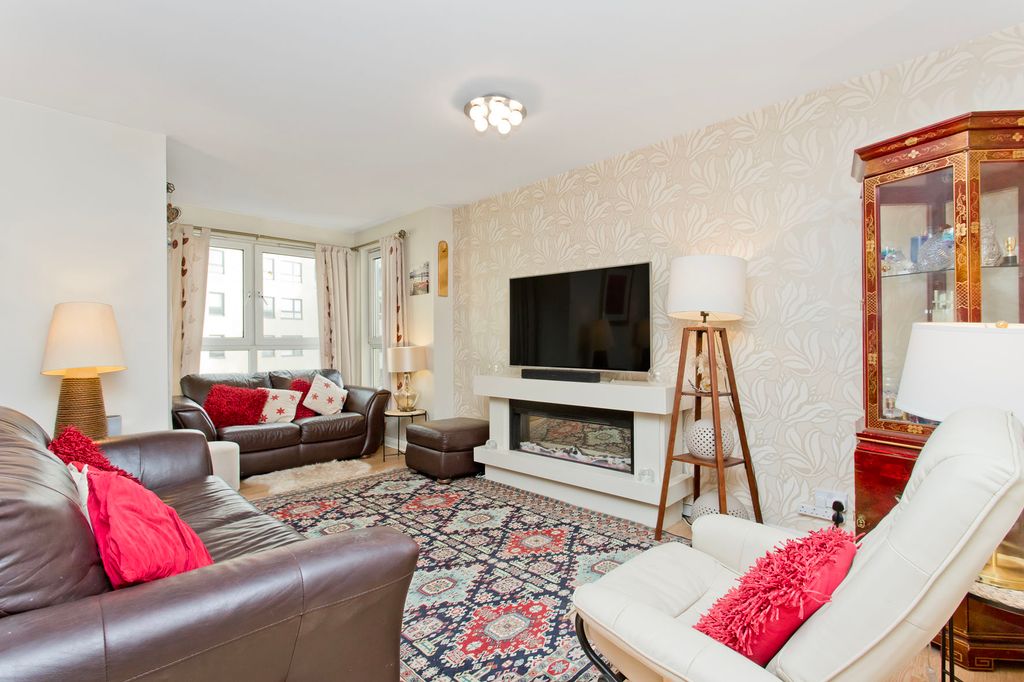 Property photo 3 of 24 Property Image 3