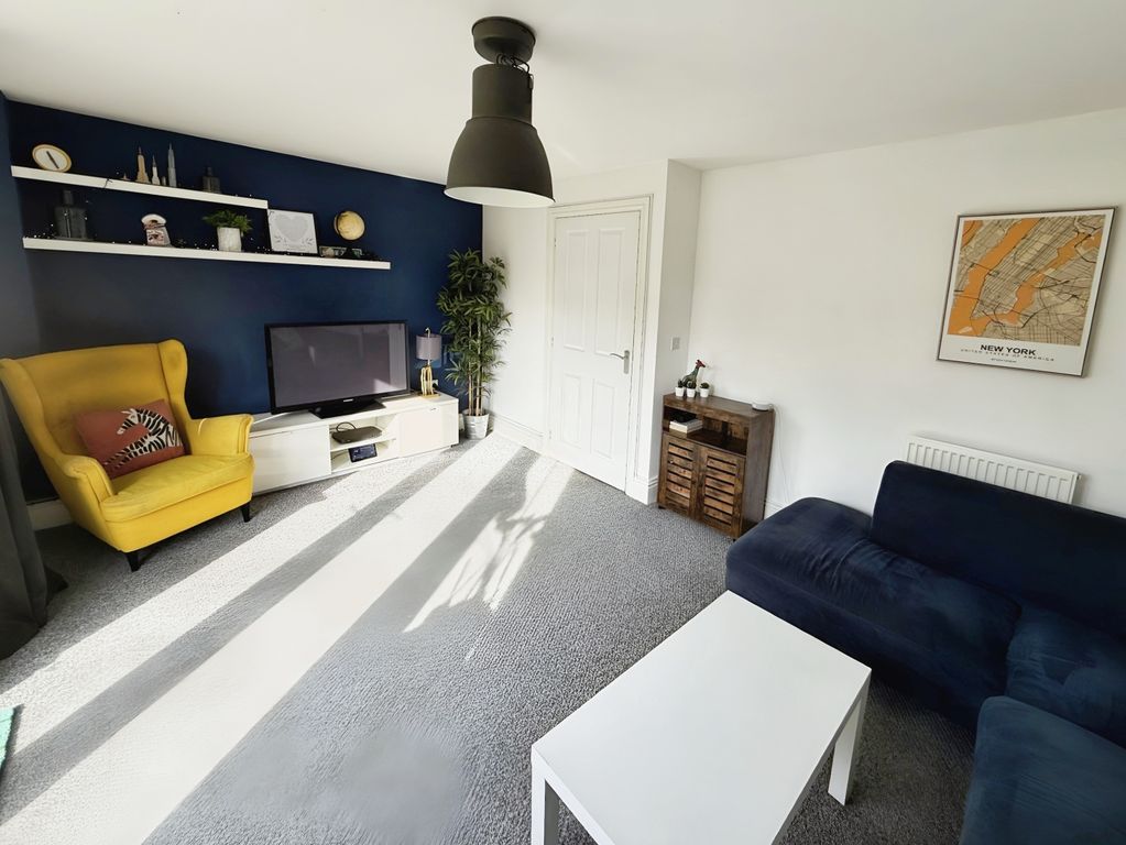 Property photo 2 of 17 Gallery