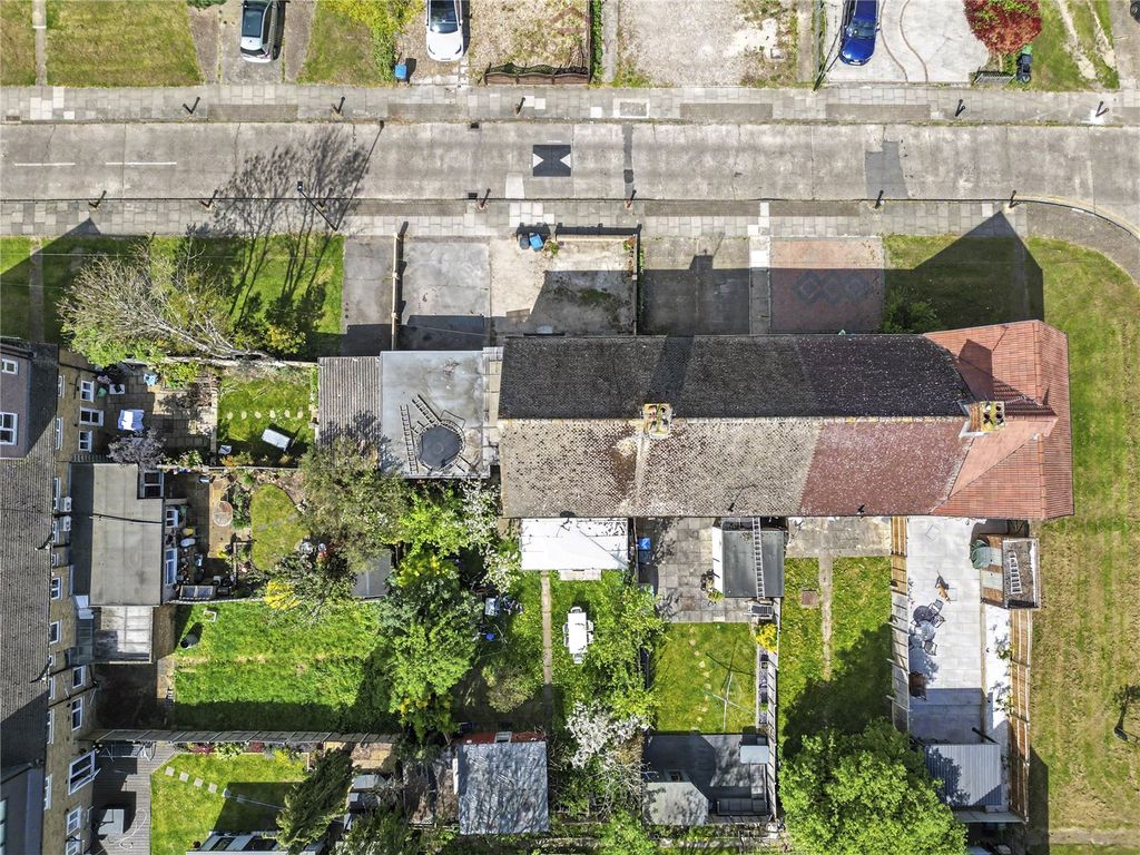 Property photo 2 of 21 Picture No. 07