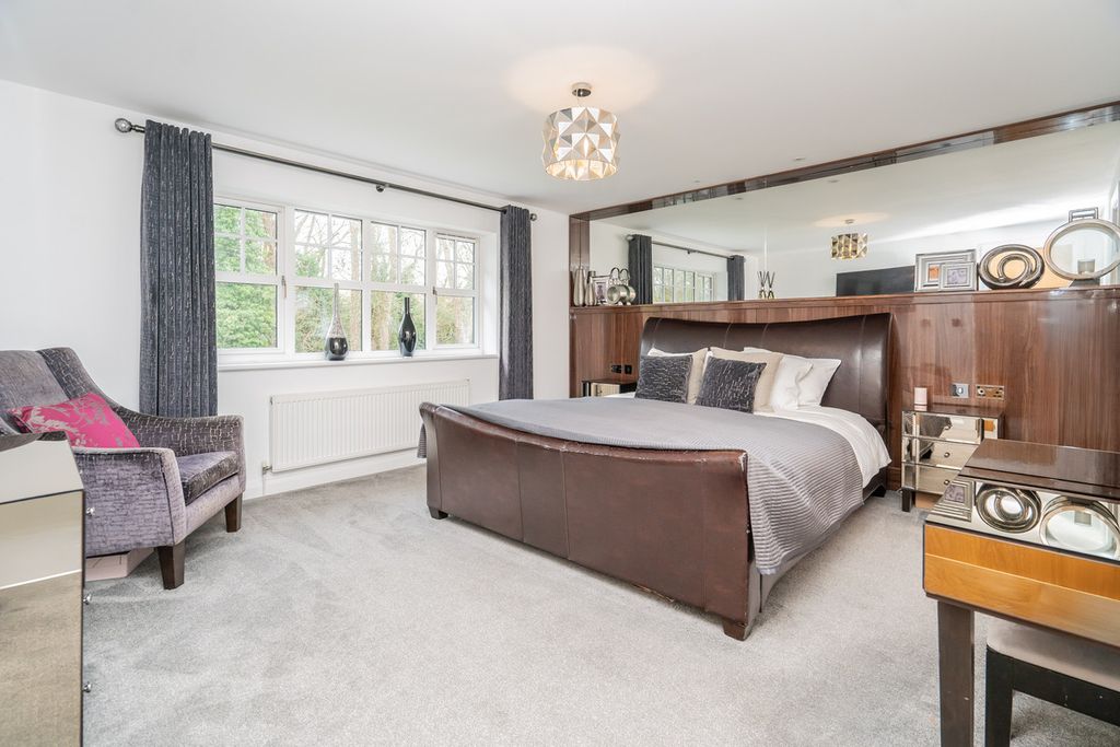 Additional image 21 of 4 bed detached house for saleCedar Court, Newport Pagnell, Milton Keynes MK14