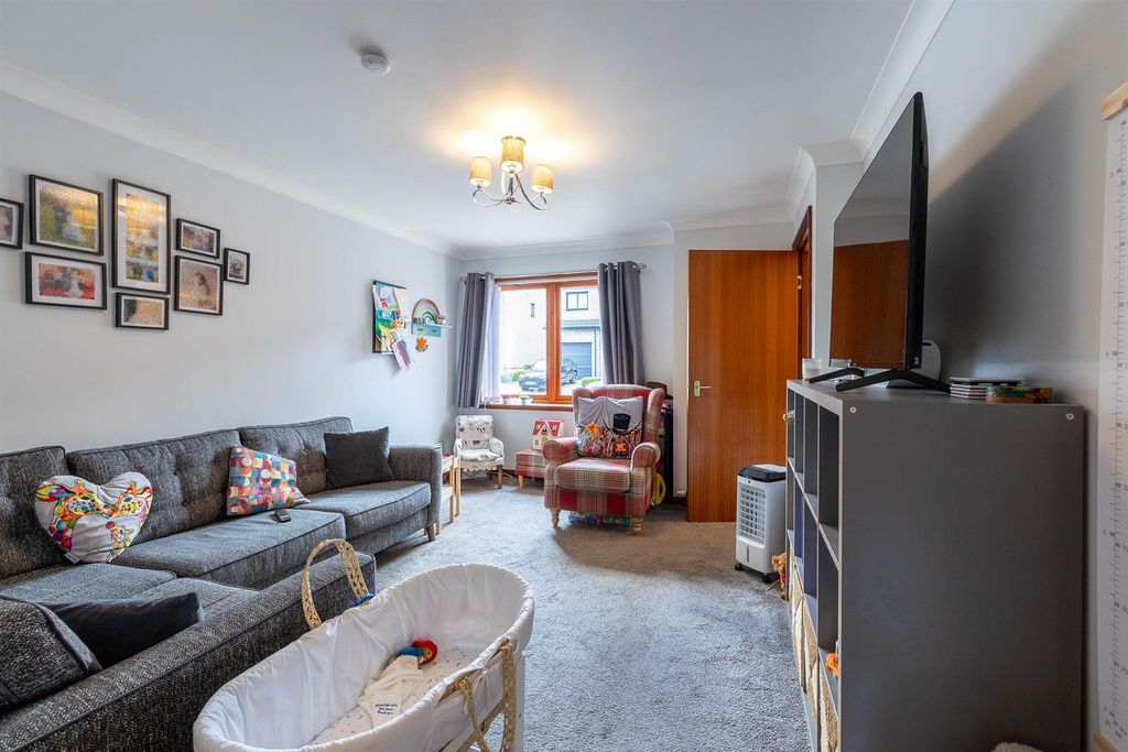Property photo 2 of 21 36, Sutherland Crescent Aberneth-40.Jpg