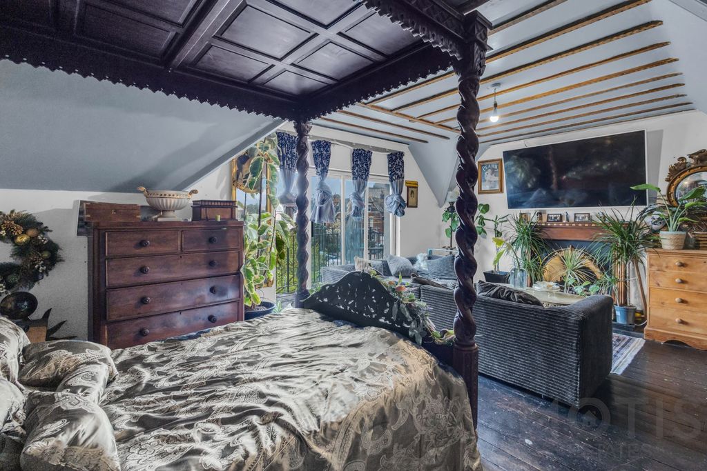 Additional image 10 of 10 bed semi-detached house for saleCheriton Road, Folkestone CT20