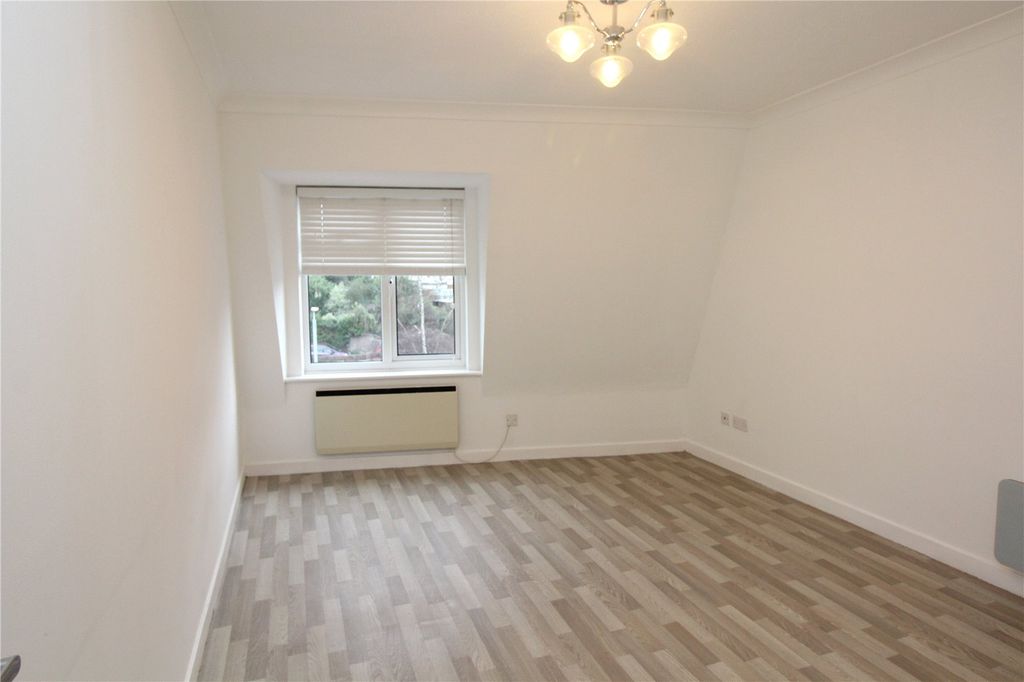 Property photo 2 of 7 Lounge