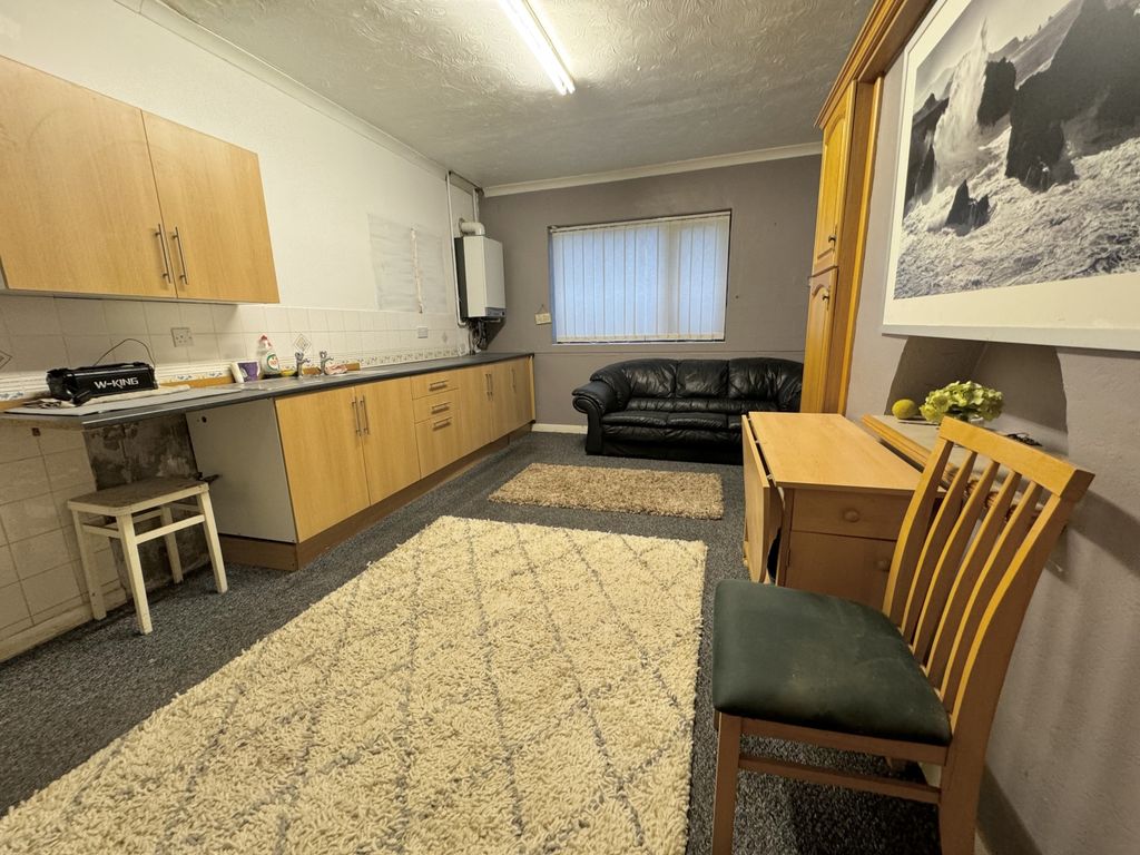 Property photo 3 of 18 Img_5655
