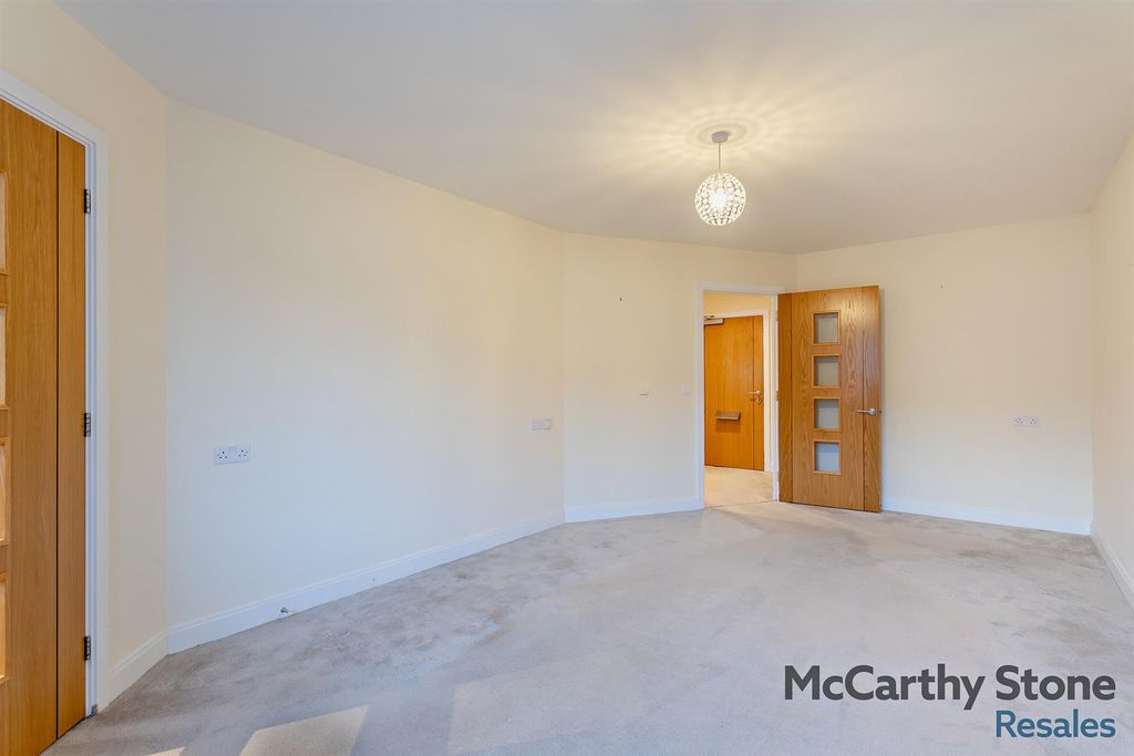 Additional image 11 of 1 bed flat for saleRoslyn Court, Lisle Lane, Ely CB7