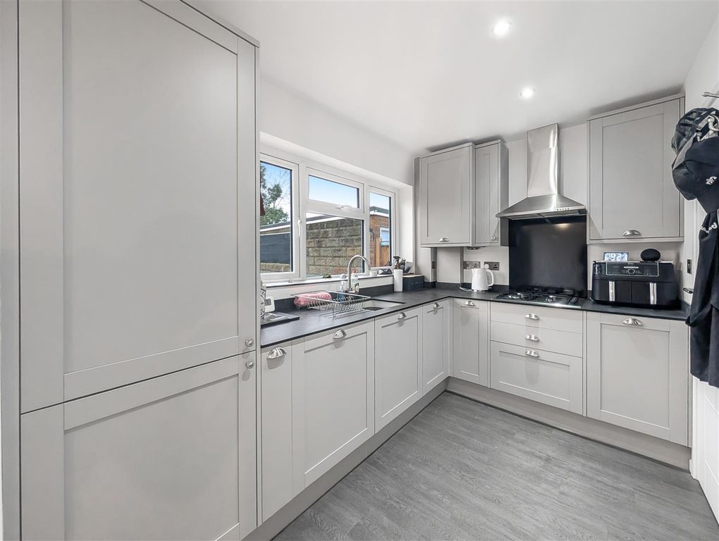 Property photo 2 of 18 Pxl_20260123_092841485Mp.Jpg