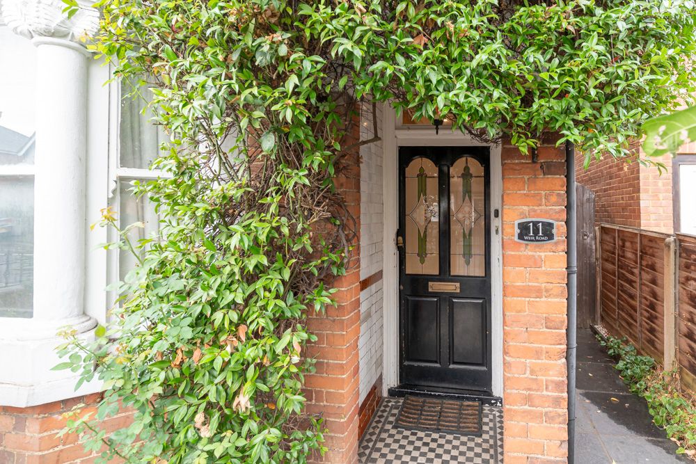 Property photo 2 of 37