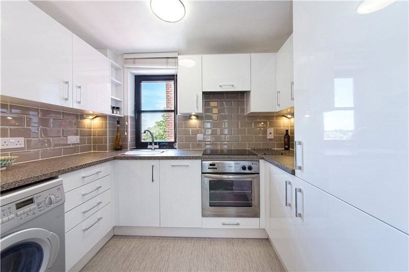 Property photo 2 of 7 Picture 2