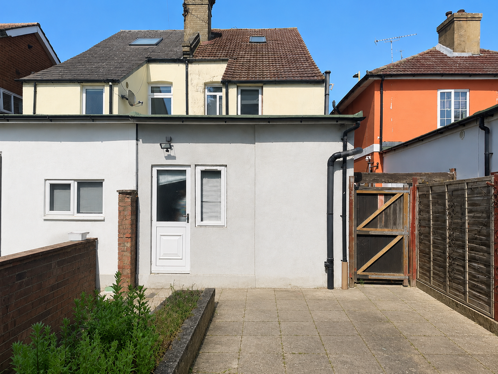 Property photo 1 of 5