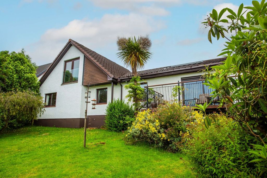 Property photo 2 of 69