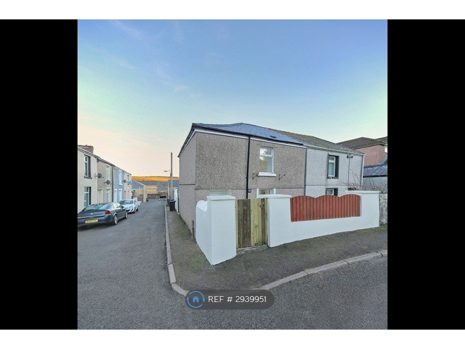 Property photo 1 of 11 Front