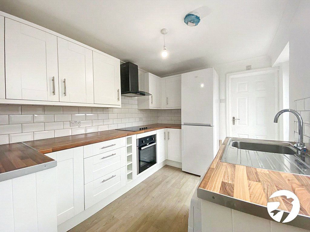 Property photo 2 of 18 Picture No. 17