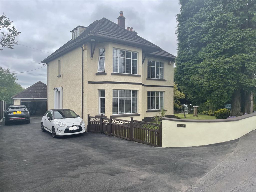 Property photo 1 of 35