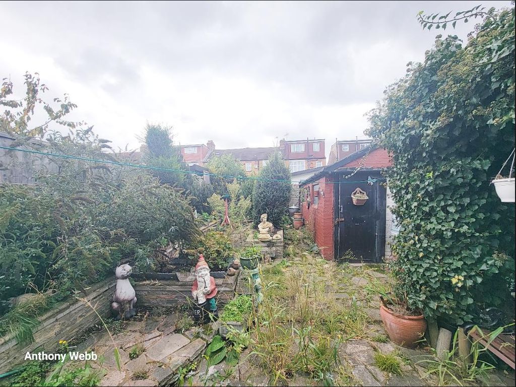 Property photo 2 of 3 Garden