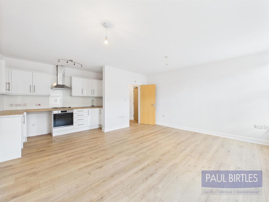 Property photo 1 of 13 Cam01301G0-Pr0667-Still014.Jpg