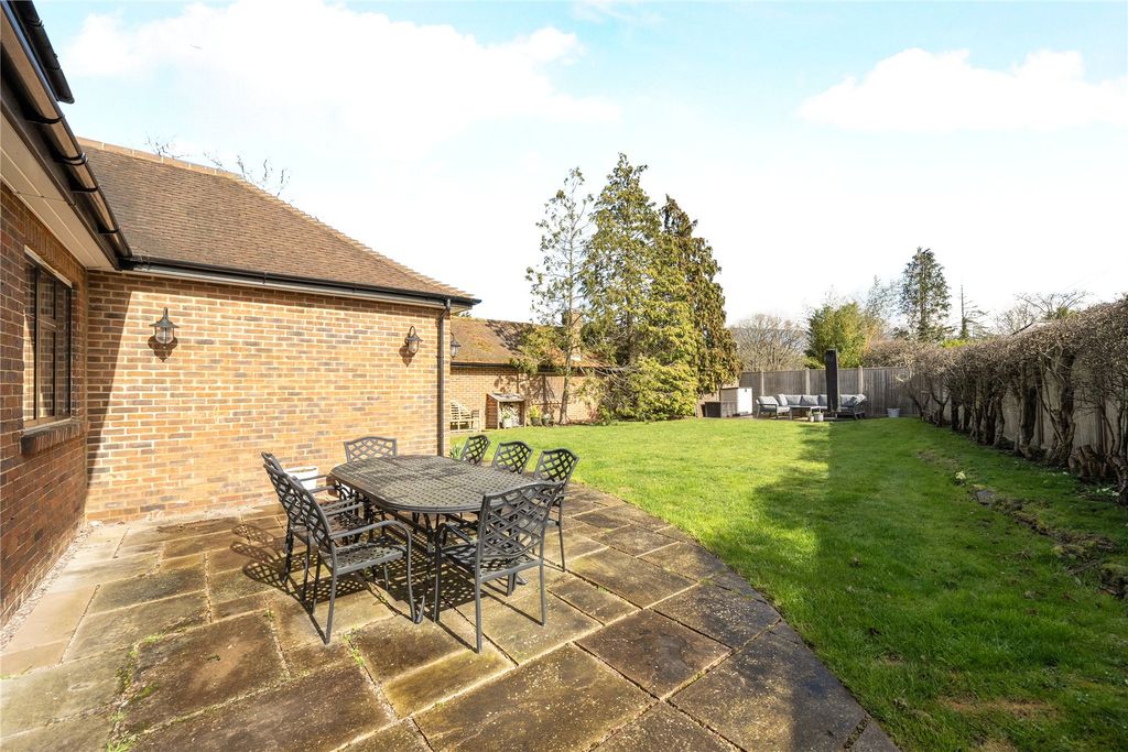 Property photo 3 of 23 Picture No. 06