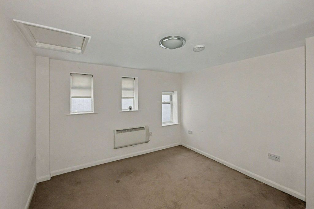 Property photo 2 of 11 Flat 2, 10 High Street, Stokesley, Middlesbrough Ts9 5Dq