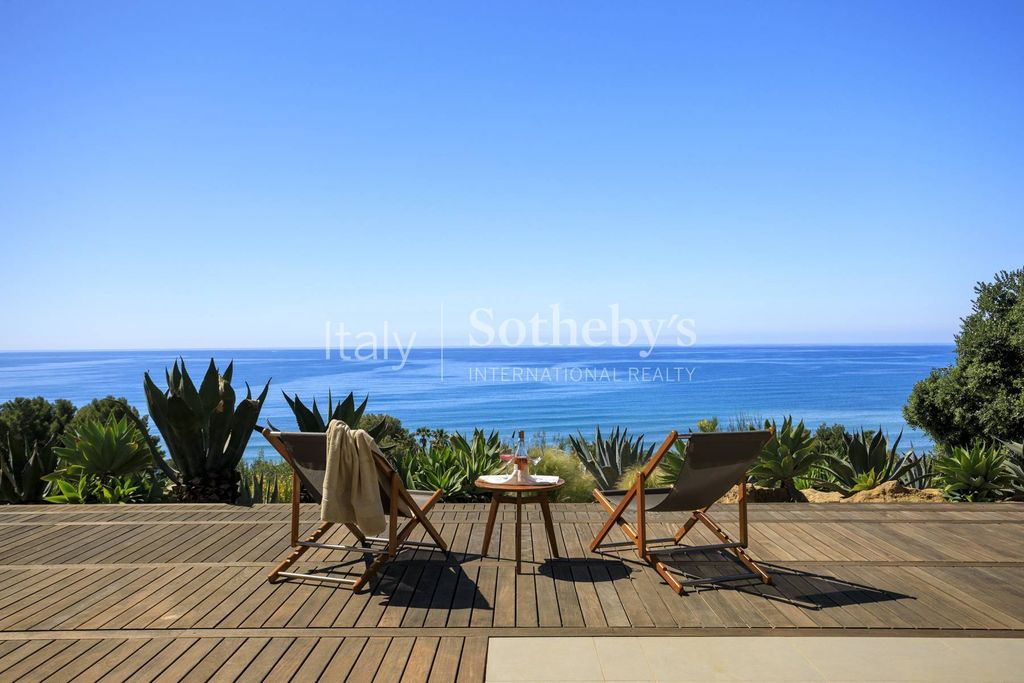 Property photo 2 of 35