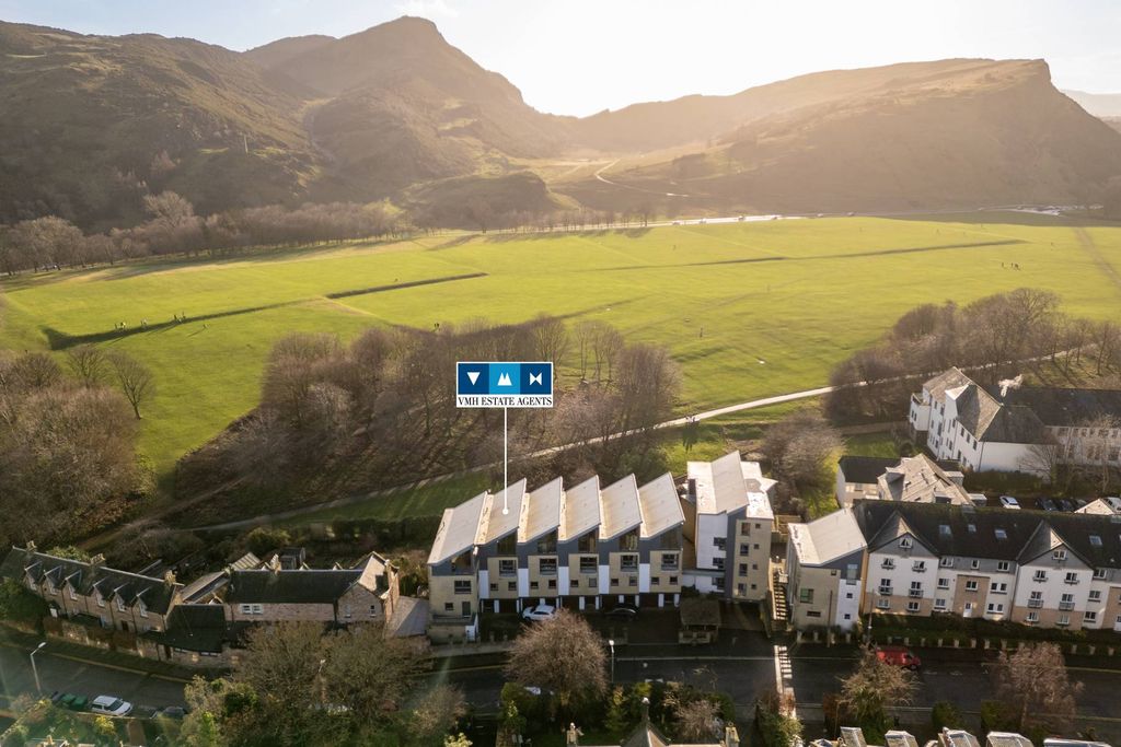 Property photo 1 of 38 Primary Property Image