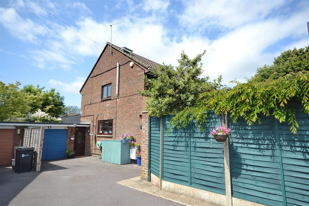 Property photo 2 of 21 22 (8).Png