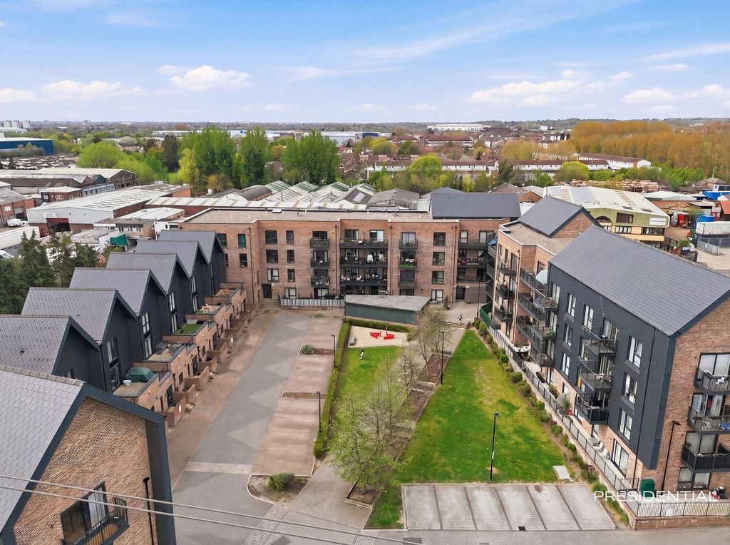 Property photo 1 of 22