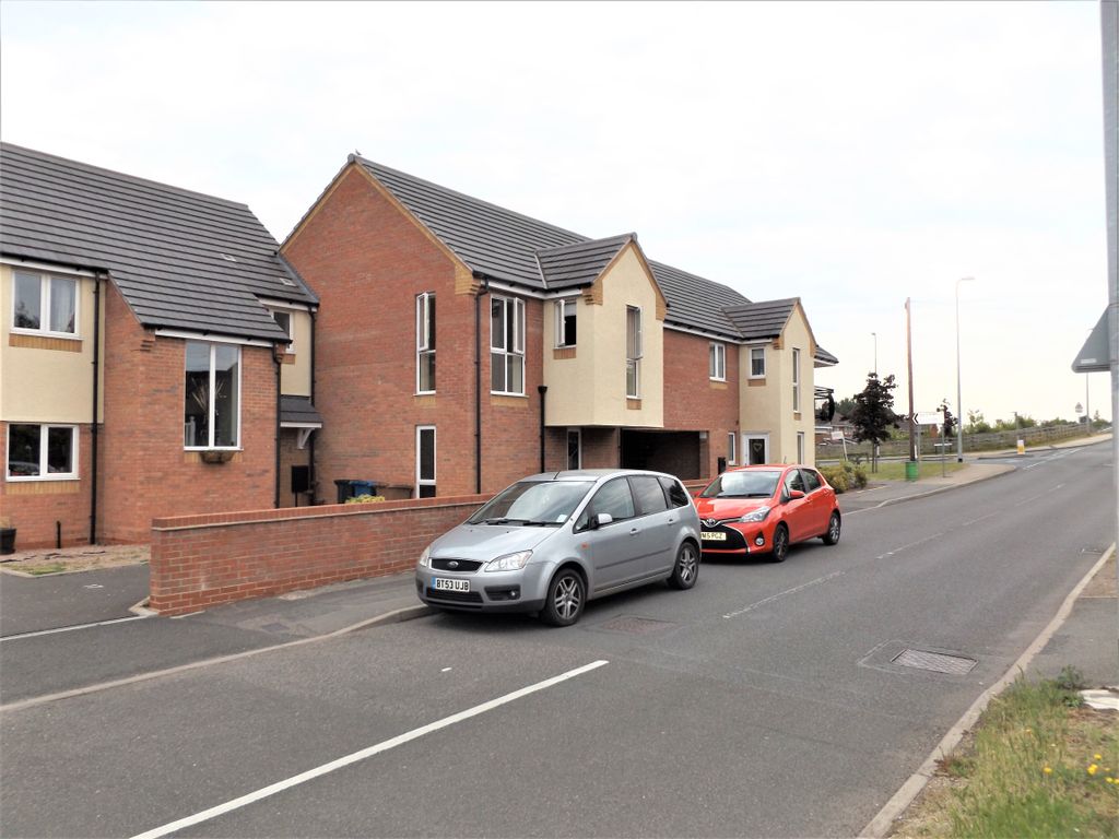 Property photo 2 of 13