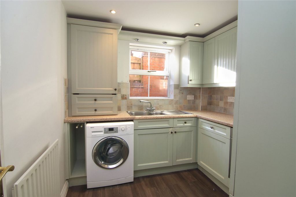 Property photo 3 of 6 Picture No. 10