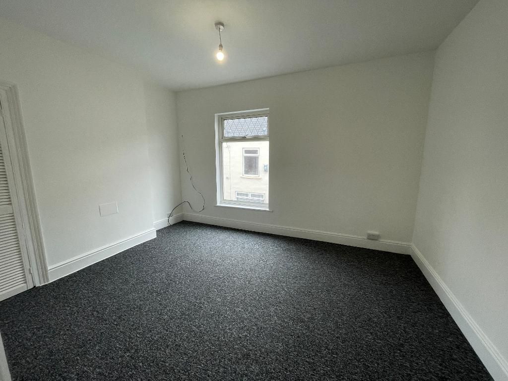 Property photo 3 of 11 Bedroom One