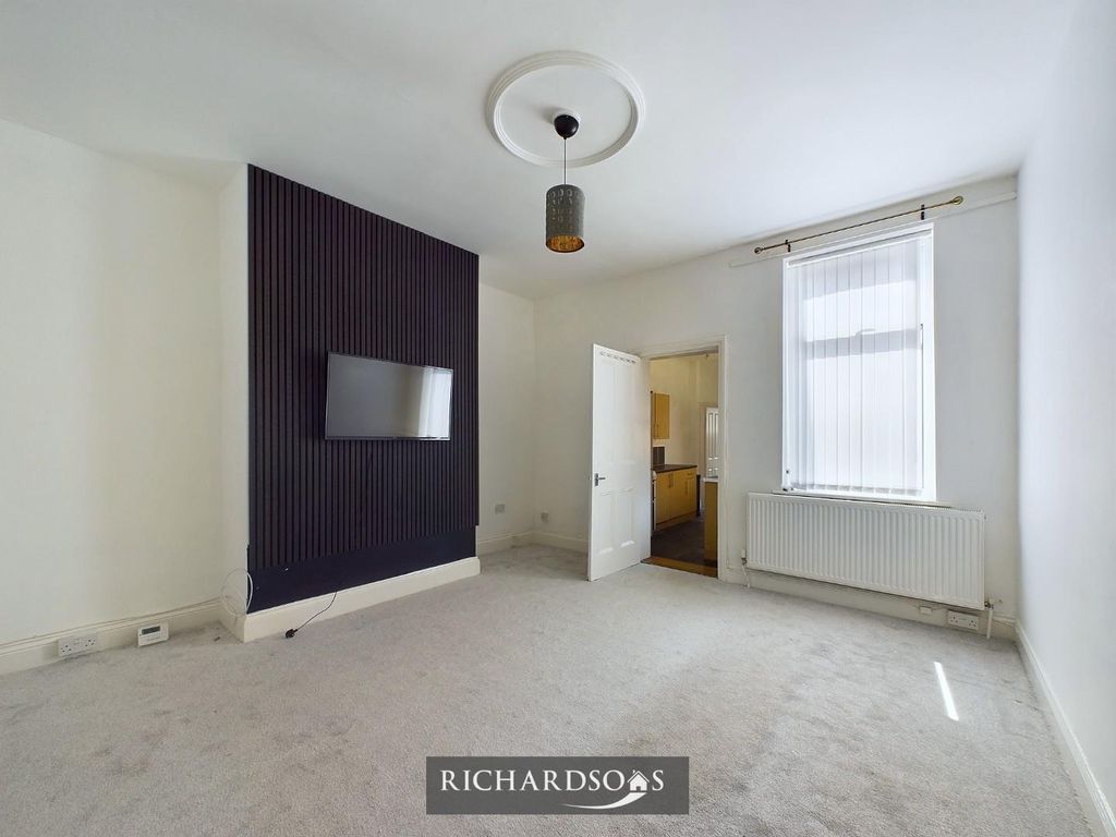 Property photo 1 of 8 Cam02371G0-Pr0057-Still005.Jpg
