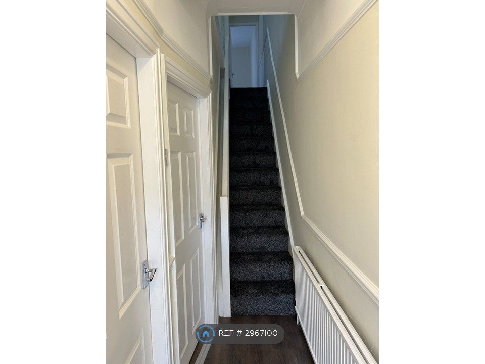 Property photo 3 of 18 Stairs