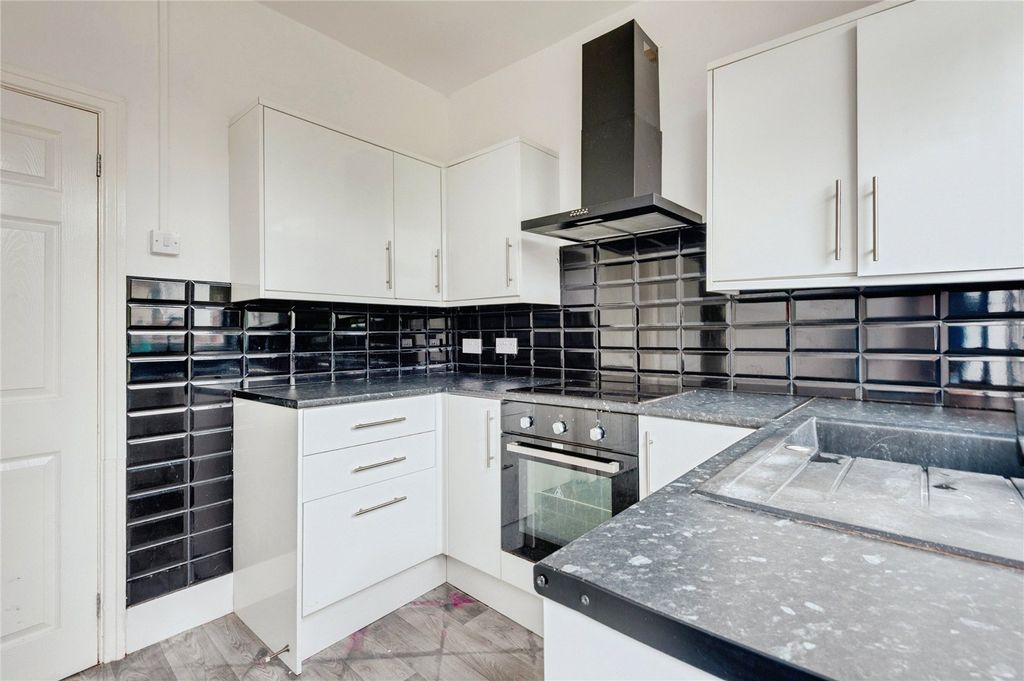 Property photo 3 of 17 Picture No. 08