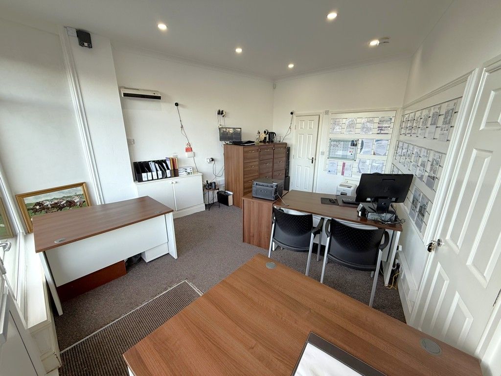 Property photo 3 of 9 Photo 3