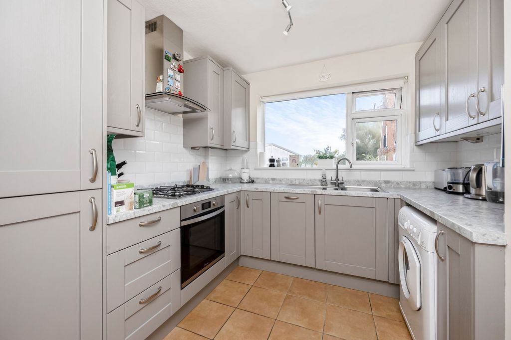 Property photo 2 of 15