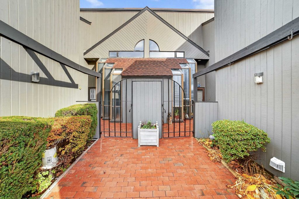 Property photo 3 of 31 <Alttext/>