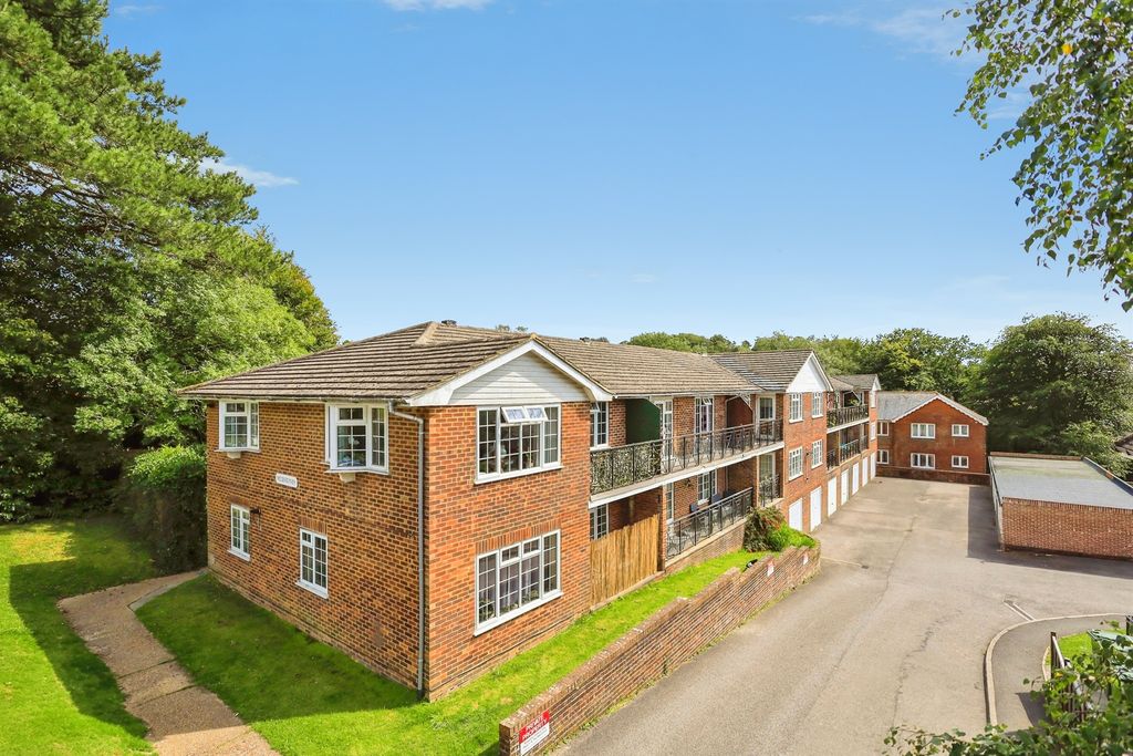 Property photo 1 of 10