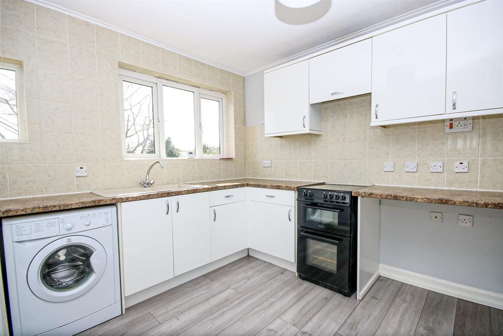 Property photo 3 of 13 10-Img_9368.Jpg