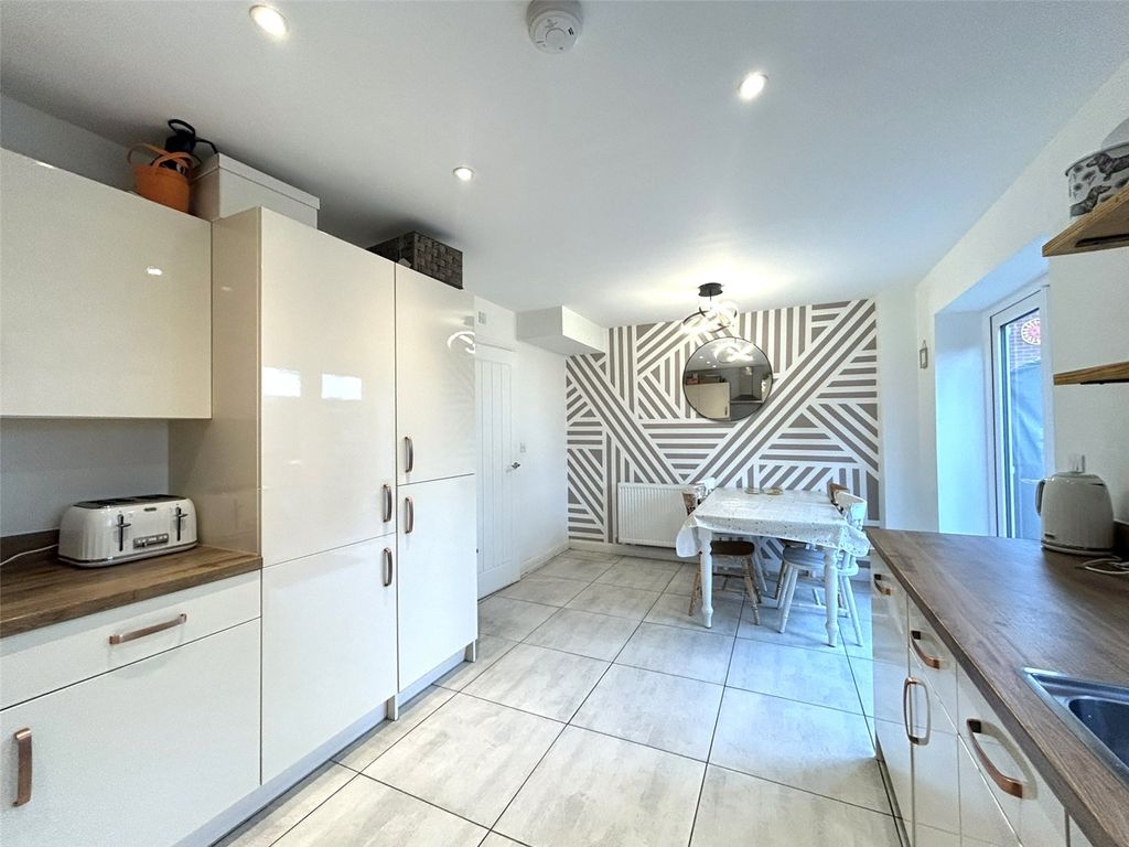 Property photo 3 of 20 Picture No. 09