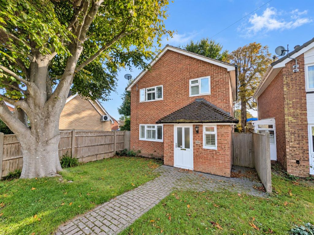 Property photo 1 of 17 Sunny Red-Brick Suburban Home.Png