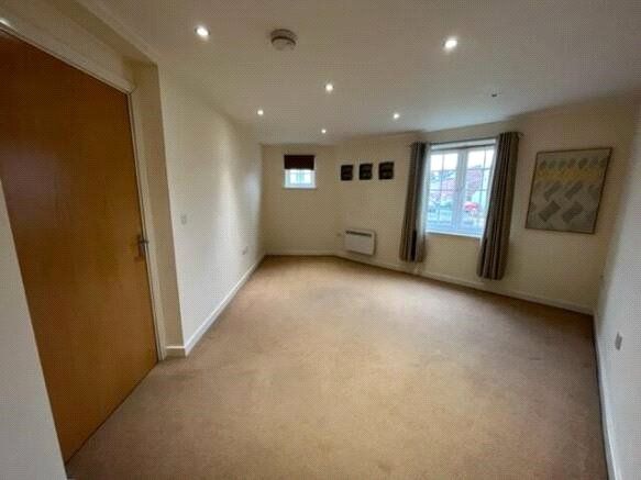 Property photo 2 of 8 Picture No. 01